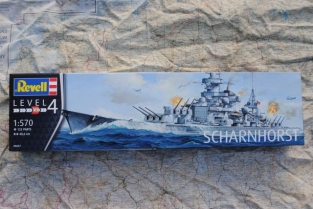 Revell 05037 SCHARNHORST Kriegsmarine Battleship 1:570
